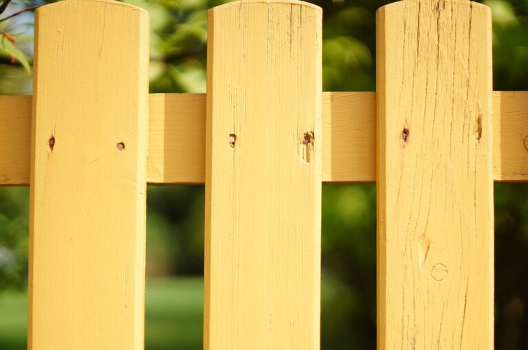 Le 9 migliori staccionate da giardino in legno: la nostra guida